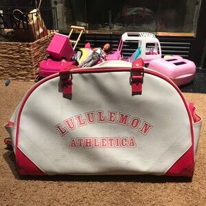 Vintage Lululemon Pink and White Leather Gym Duffle Sports Bag Rare vintage.